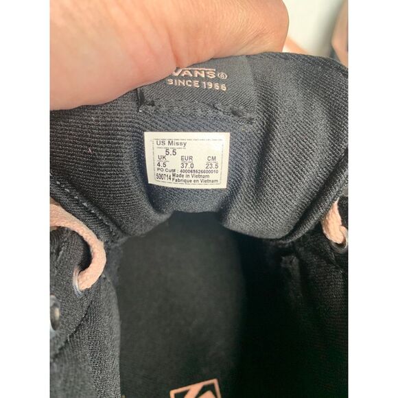 Vans high tops 5.5 pink and black with zipper back - Picture 7 of 8